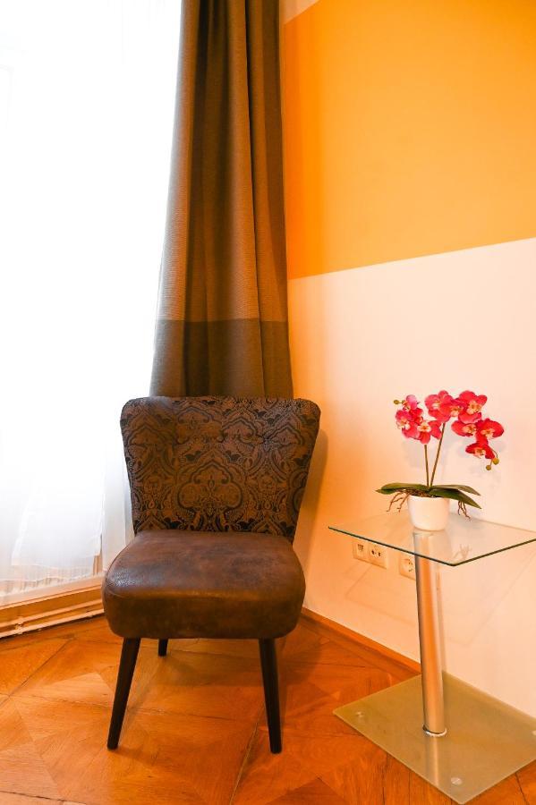 Backpacker Apartment City Center Відень Екстер'єр фото